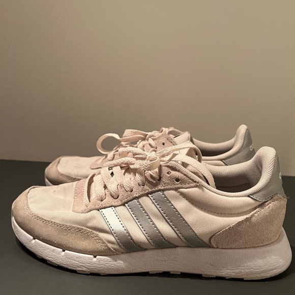 Adidas sneakers womens size 7 preloved - Picture 1 of 5